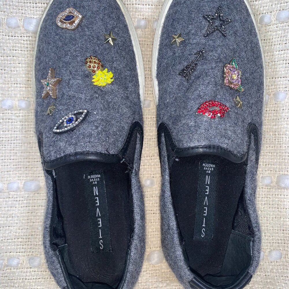 Steven By Steve Madden Gerry Rhinestone Jeweled Gray Flannel Slip On Shoes 6.5M
